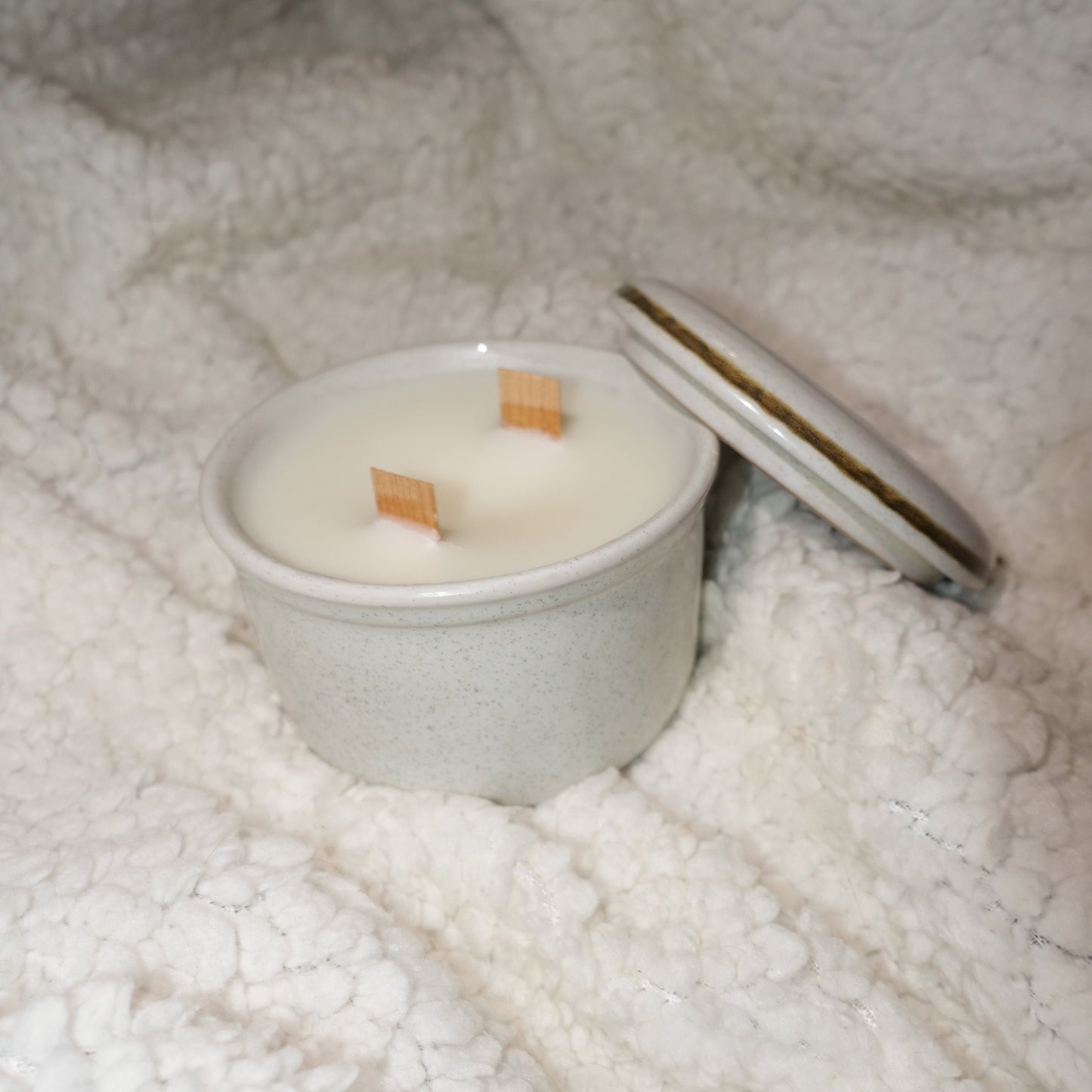Oatmeal Milk & Honey Vintage Candle